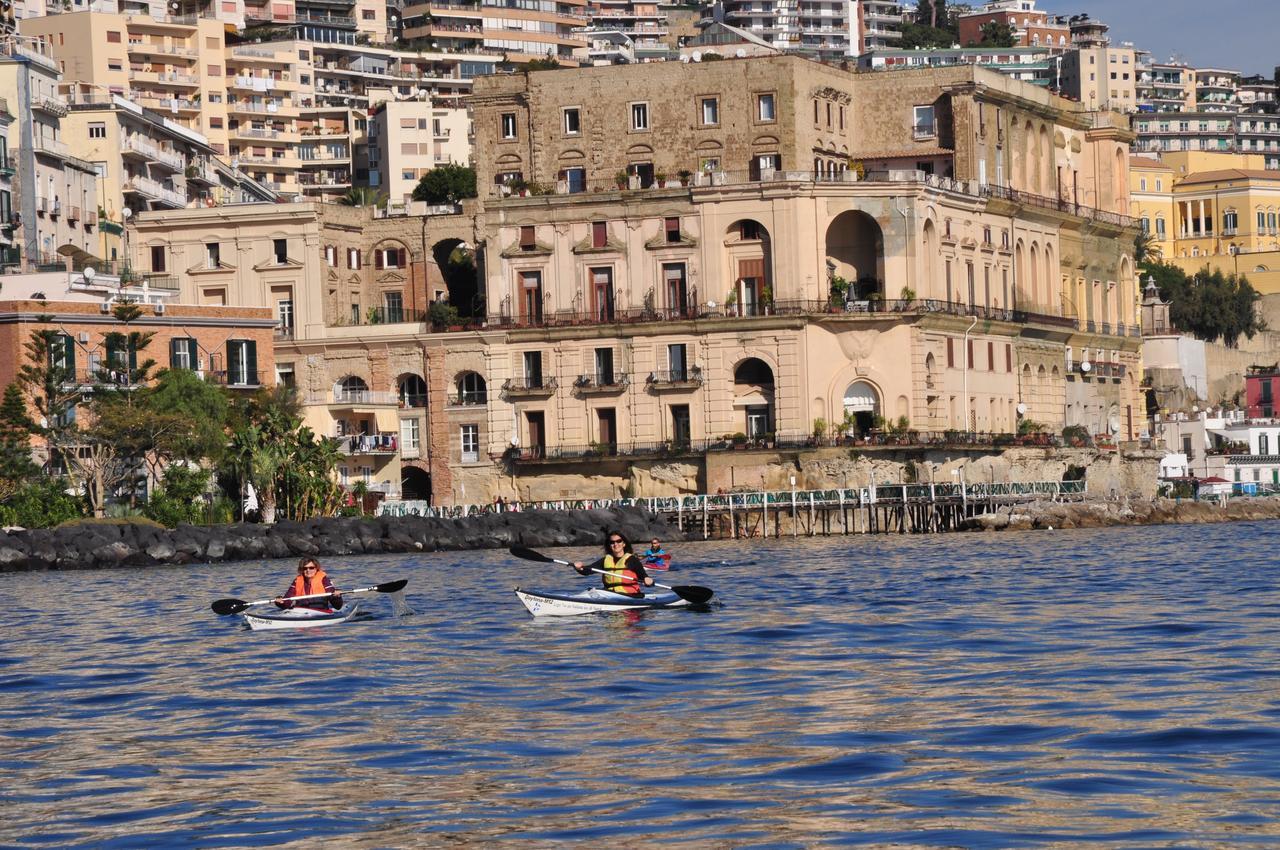 Residenza Le Rose Villa D'Arte Napoli Phòng bức ảnh